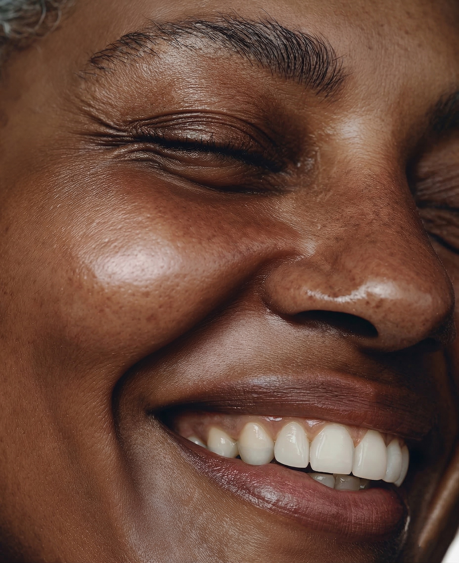 Editorial portrait after RetouchLab